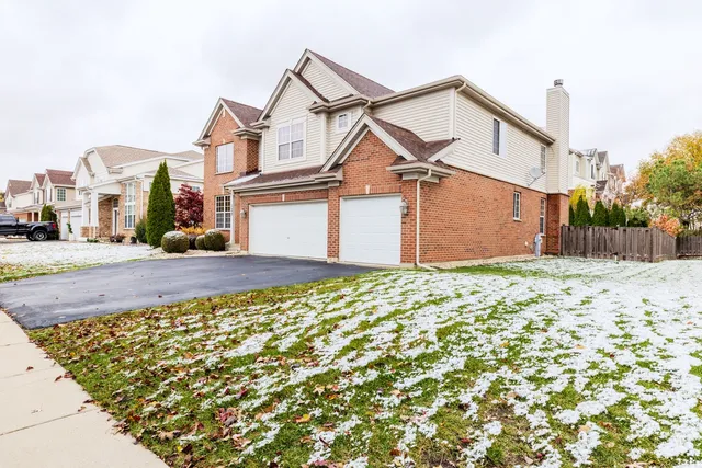 $675,000 | 125 North Spruce Avenue, Wood Dale, IL 60191