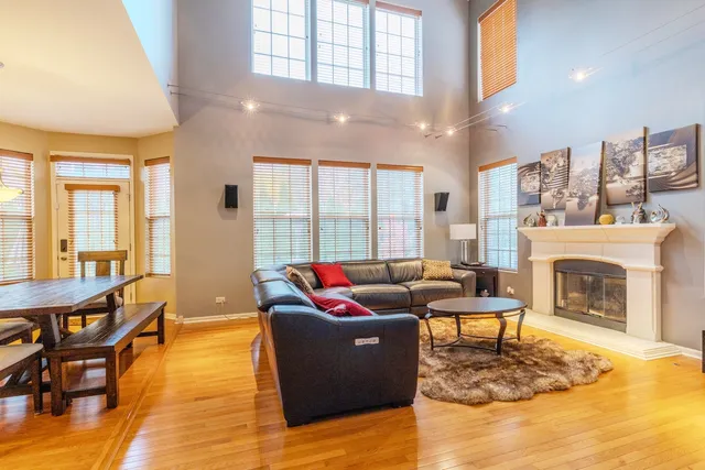 $675,000 | 125 North Spruce Avenue, Wood Dale, IL 60191