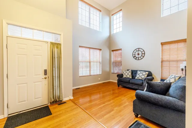 $675,000 | 125 North Spruce Avenue, Wood Dale, IL 60191