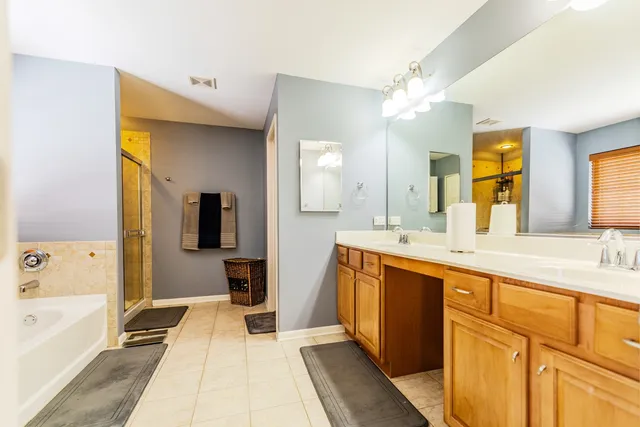 $675,000 | 125 North Spruce Avenue, Wood Dale, IL 60191