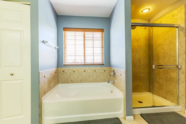 $675,000 | 125 North Spruce Avenue, Wood Dale, IL 60191