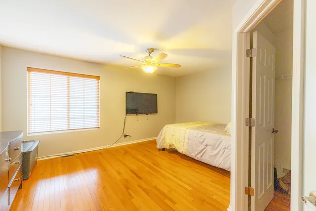 $675,000 | 125 North Spruce Avenue, Wood Dale, IL 60191