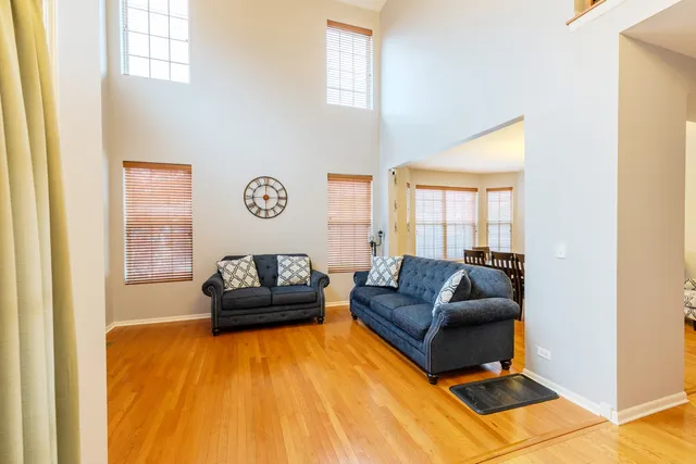 $675,000 | 125 North Spruce Avenue, Wood Dale, IL 60191