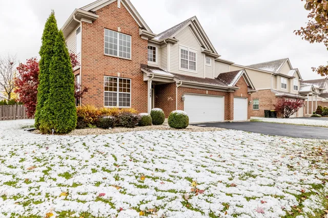 $675,000 | 125 North Spruce Avenue, Wood Dale, IL 60191