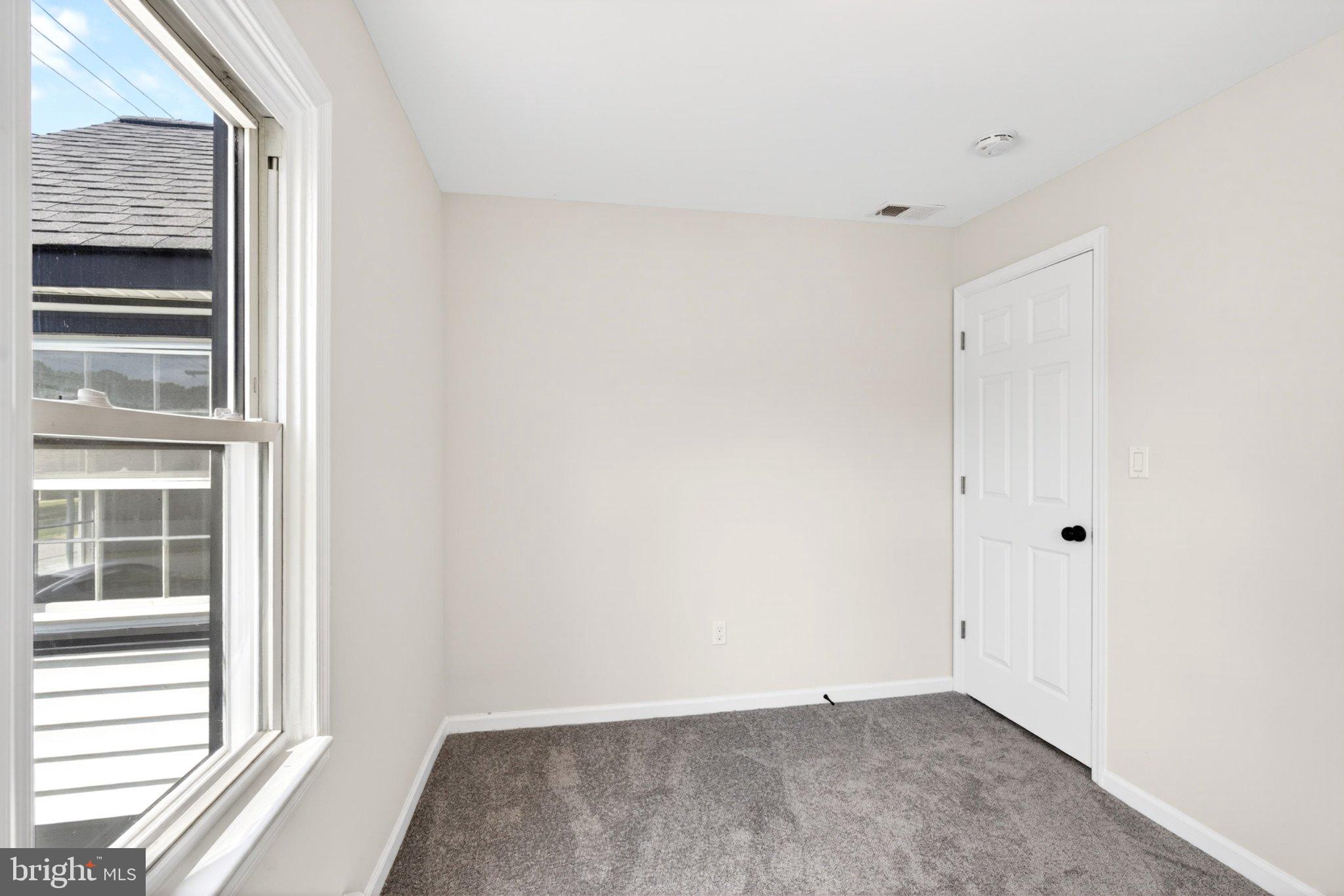 9081 Dumhart Road Laurel, MD 20723 - Photo 24 of 45 Bright and airy blank canvas room.