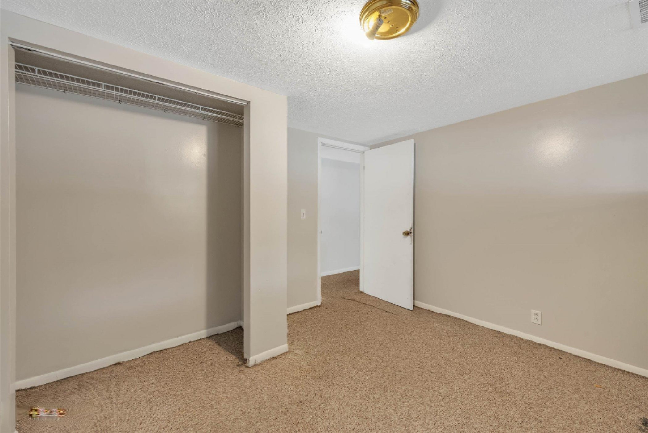 5140 Ridgeview Drive Hudsonville, MI 49426 - Photo 23 of 27 23-5140 Ridgeview Dr-WindowStill-Real-Es