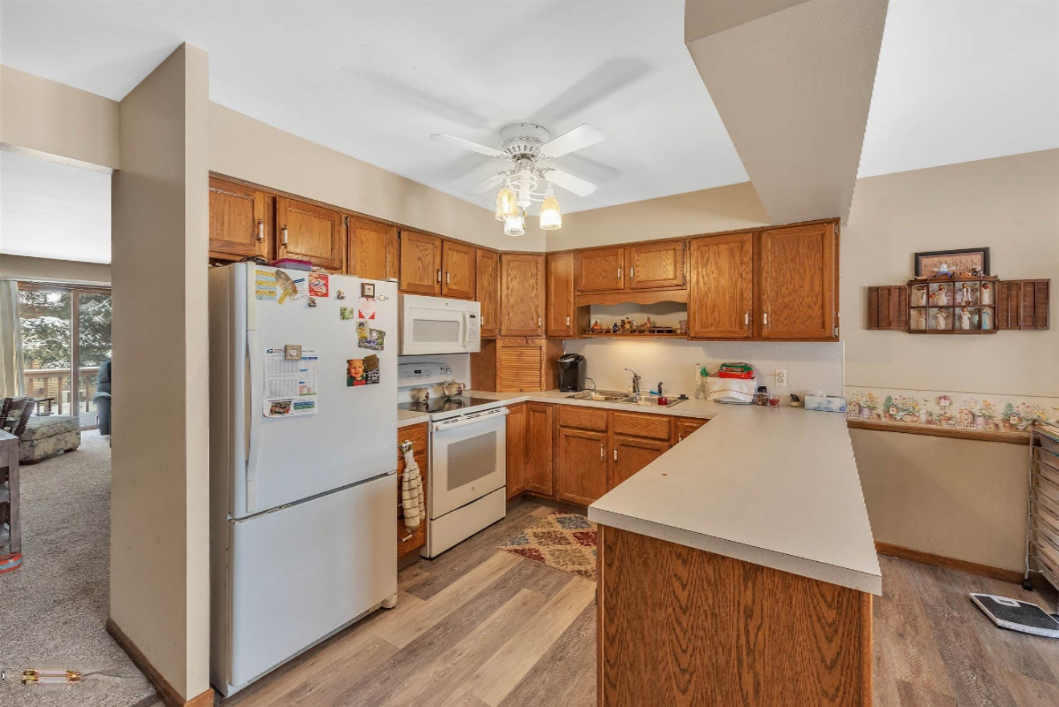 5140 Ridgeview Drive Hudsonville, MI 49426 - Photo 9 of 27 09-5140 Ridgeview Dr-WindowStill-Real-Es