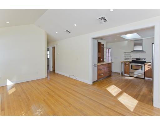 67 Ferncliff Avenue Springfield, MA 01119 - Photo 11 of 22 Gallery Image 11