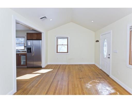 67 Ferncliff Avenue Springfield, MA 01119 - Photo 14 of 22 Gallery Image 14