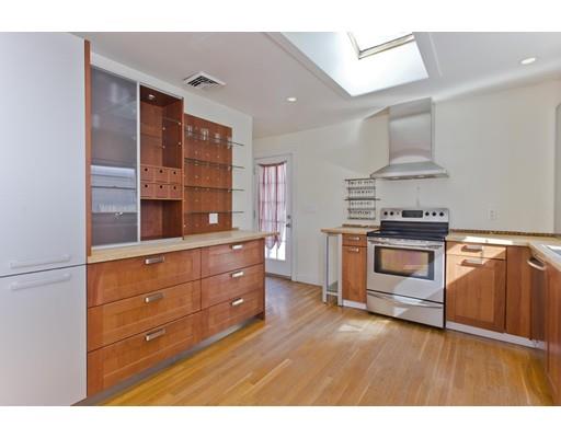 67 Ferncliff Avenue Springfield, MA 01119 - Photo 4 of 22 Gallery Image 4