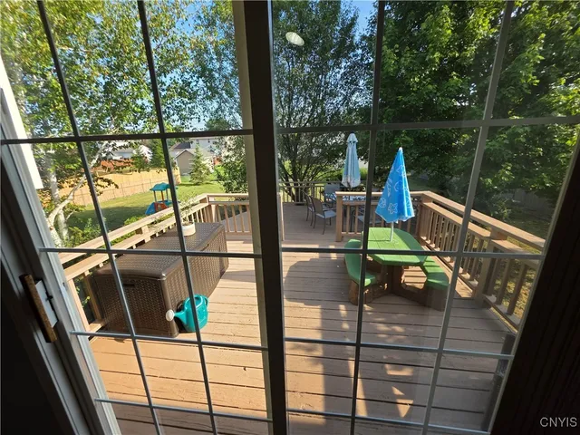 $332,500 | 8775 Honeycomb Path, Cicero, NY 13039