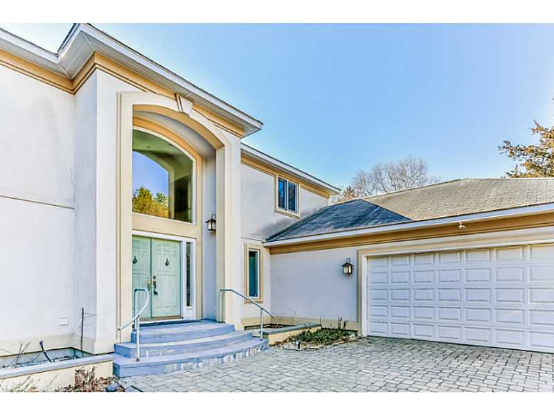 600 Boston Neck Road North Kingstown, RI 02852 - Photo 2 of 25 Exterior Front.