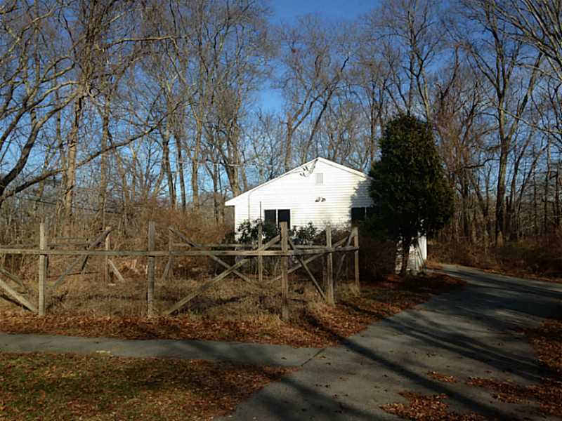 600 Boston Neck Road North Kingstown, RI 02852 - Photo 24 of 25 Studio/Study/Office.