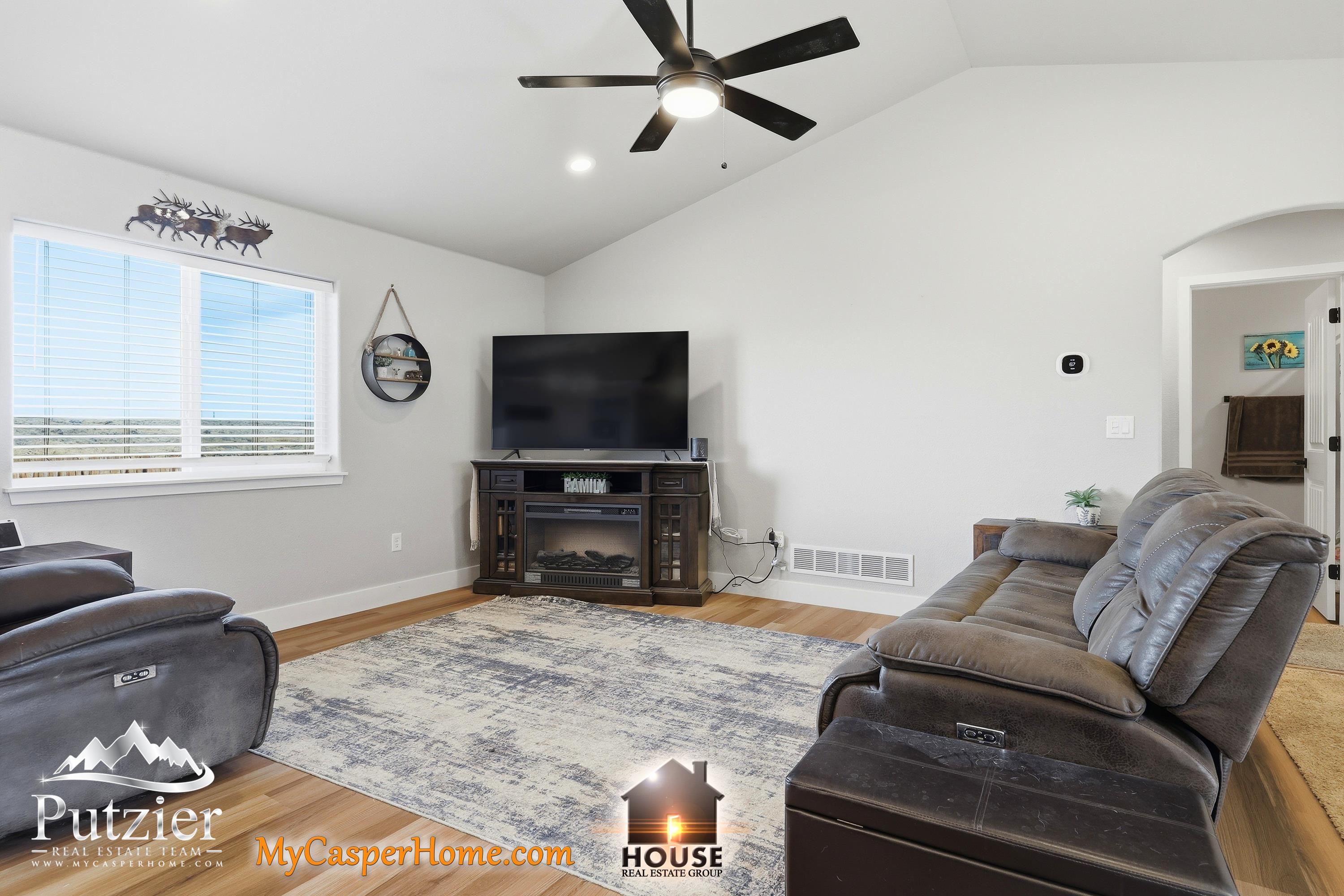 6784 Rogue River Road Casper, WY 82604 - Photo 12 of 28