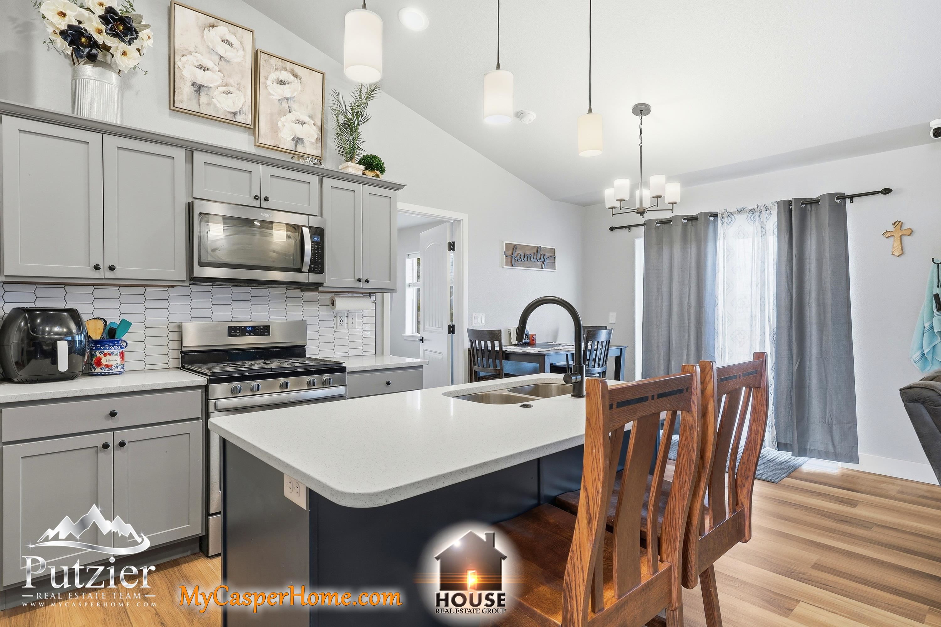 6784 Rogue River Road Casper, WY 82604 - Photo 6 of 28