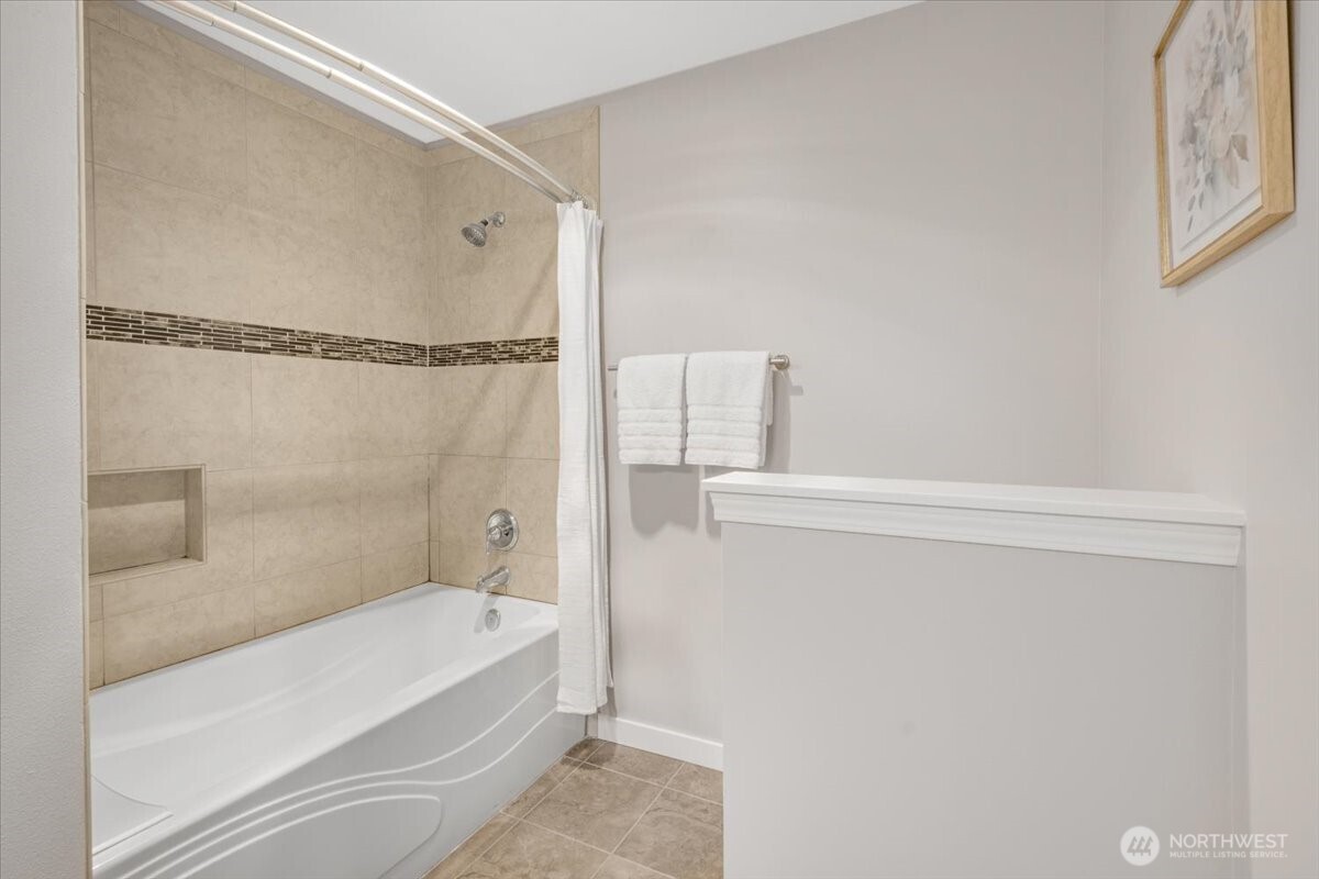 8500 Main Street, Unit F212 Edmonds, WA 98026 - Photo 17 of 38