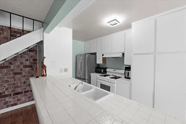 $380,000 | 1730 Fremont Court, Unit 2, Davis, CA 95618