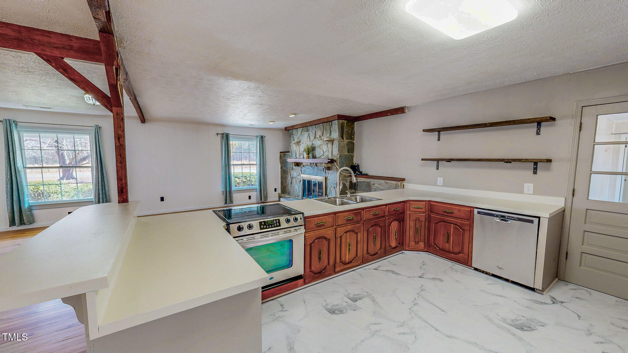 1481 Country Club Road Roxboro, NC 27574 - Photo 5 of 61 5