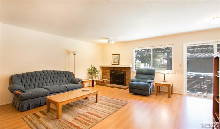 1035 Rambling Road Simi Valley, CA 93065 - Photo 14 of 47 Additional Photo