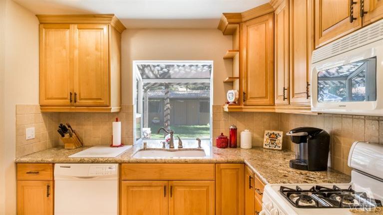 1035 Rambling Road Simi Valley, CA 93065 - Photo 18 of 47 Additional Photo