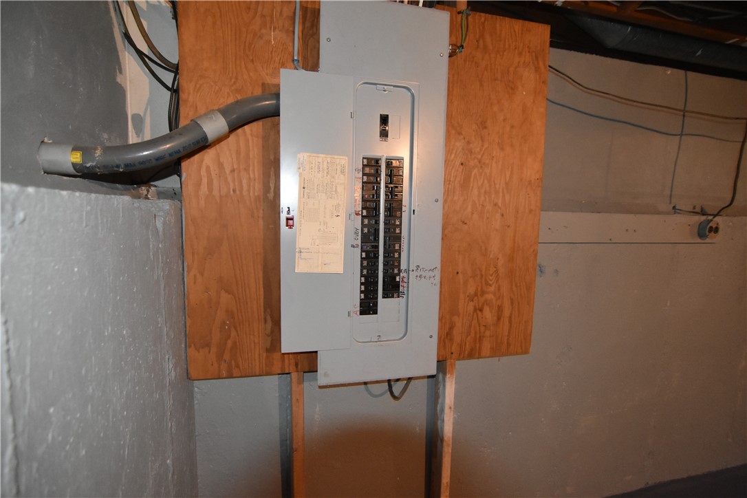 189 Myette Street Woonsocket, RI 02895 - Photo 15 of 21