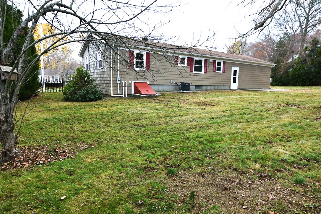 189 Myette Street Woonsocket, RI 02895 - Photo 19 of 21