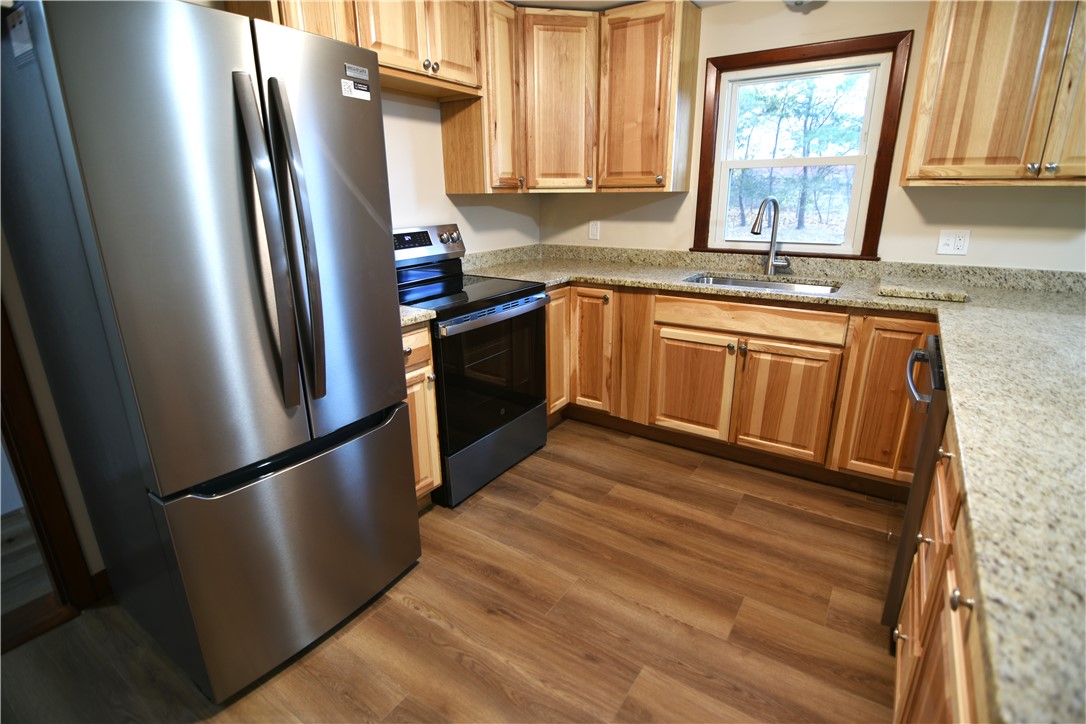 189 Myette Street Woonsocket, RI 02895 - Photo 3 of 21