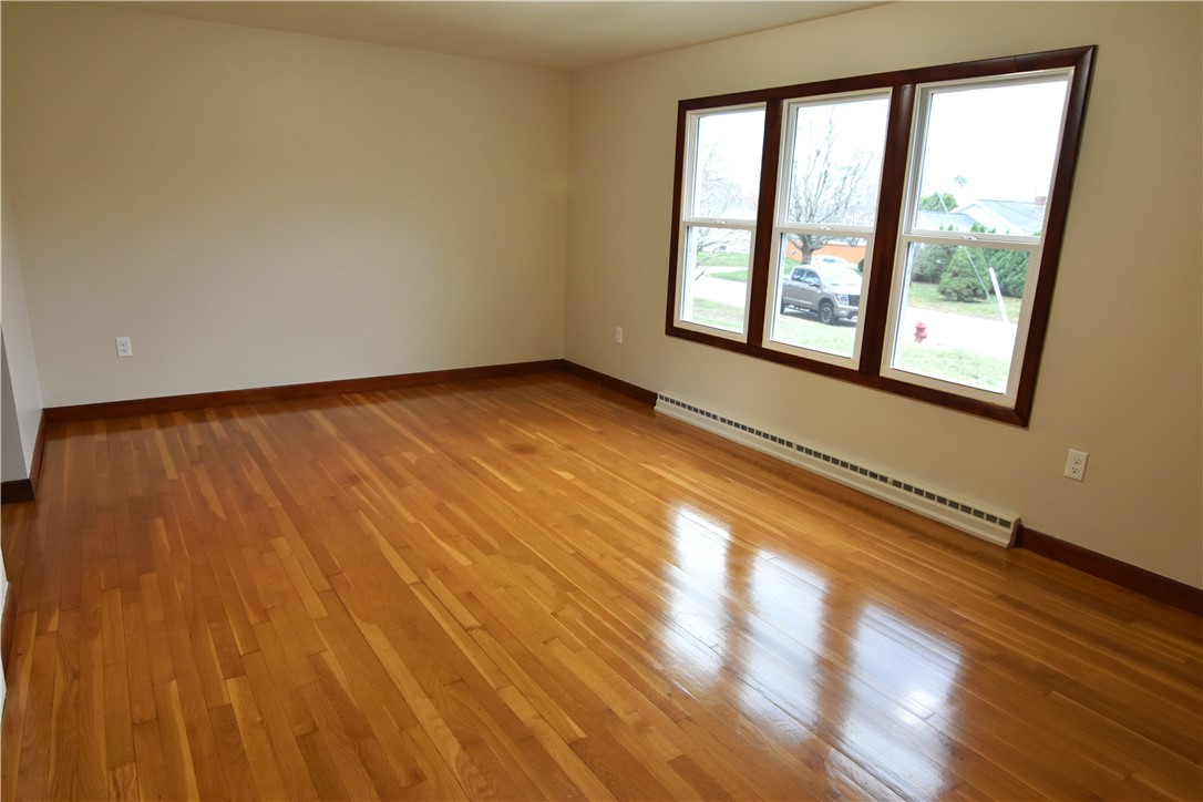 189 Myette Street Woonsocket, RI 02895 - Photo 7 of 21