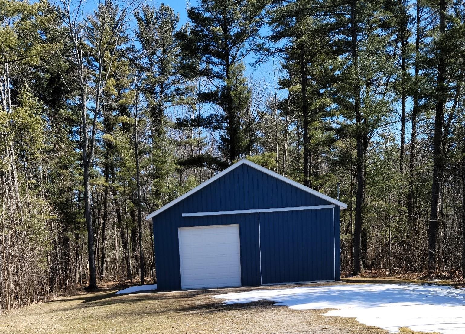 Pineland Point Gladwin, MI 48624 - Photo 4 of 5