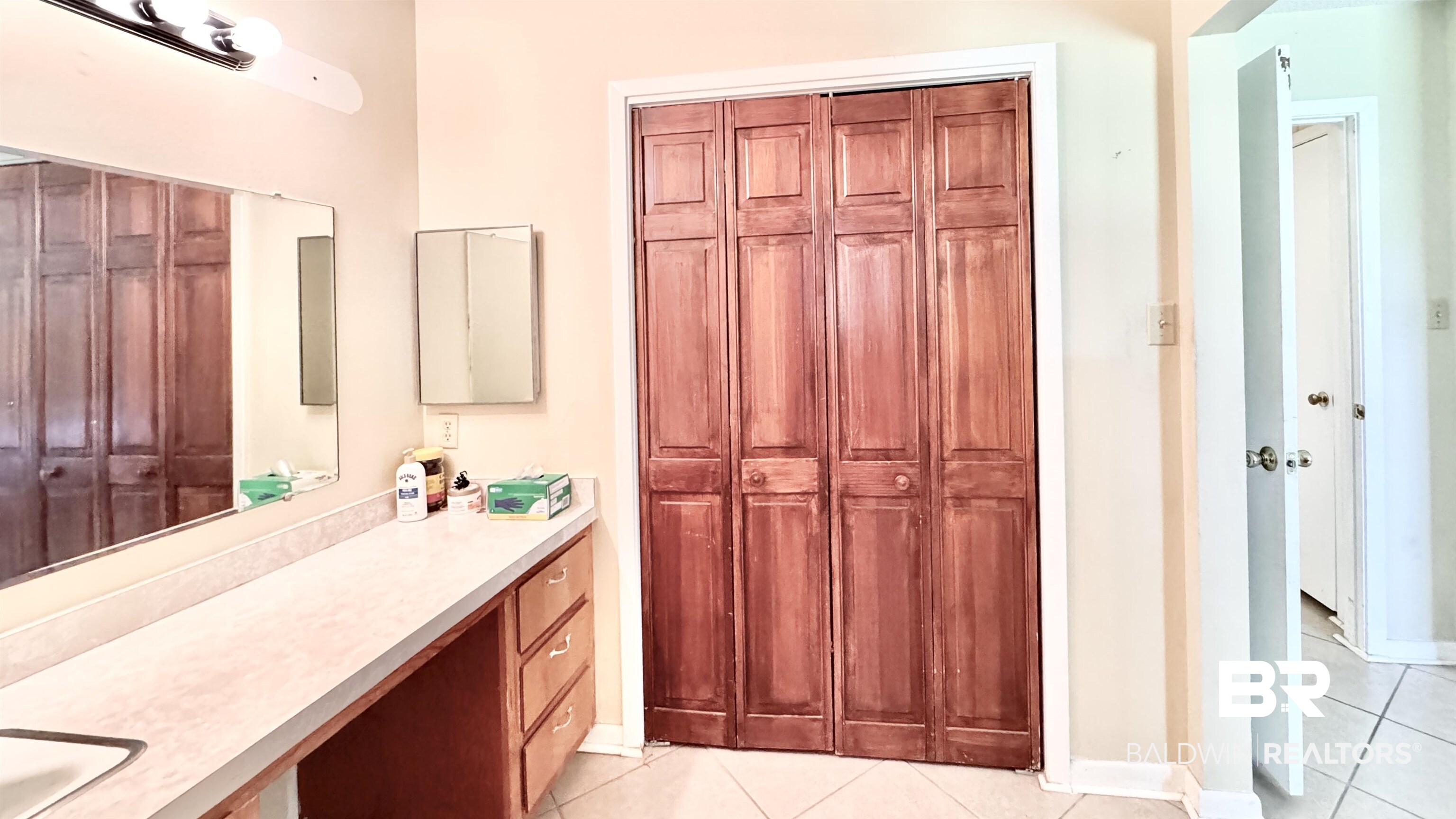 615 East Pedigo Avenue Foley, AL 36535 - Photo 9 of 31