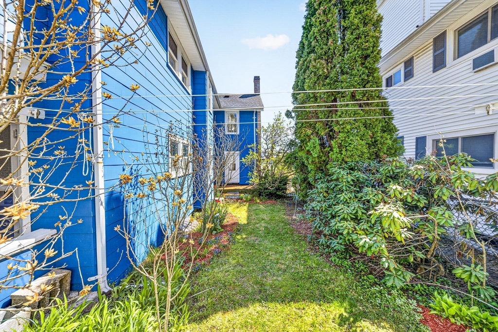 48 Edgecliff Road, Unit 1 Watertown, MA 02472 - Photo 23 of 26 Gallery Image 23