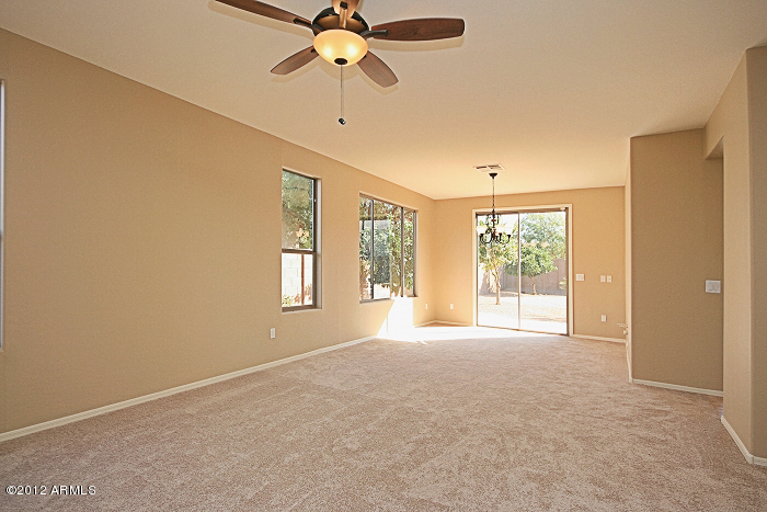 967 East Del Rio Street Gilbert, AZ 85295 - Photo 14 of 20 15