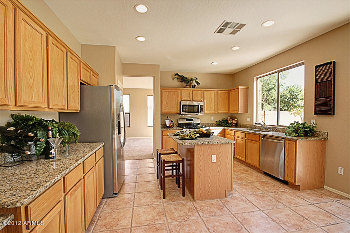 967 East Del Rio Street Gilbert, AZ 85295 - Photo 4 of 20 11