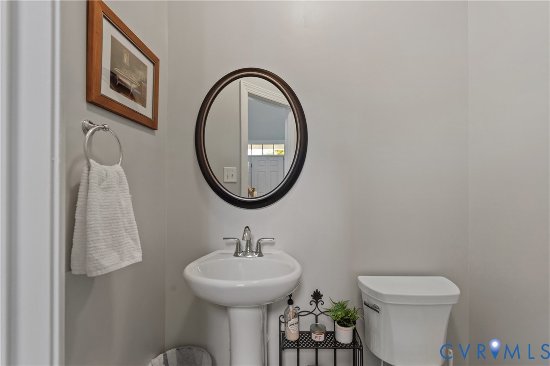 11904 Sunrise Road Henrico, VA 23233 - Photo 32 of 62 First floor powder room