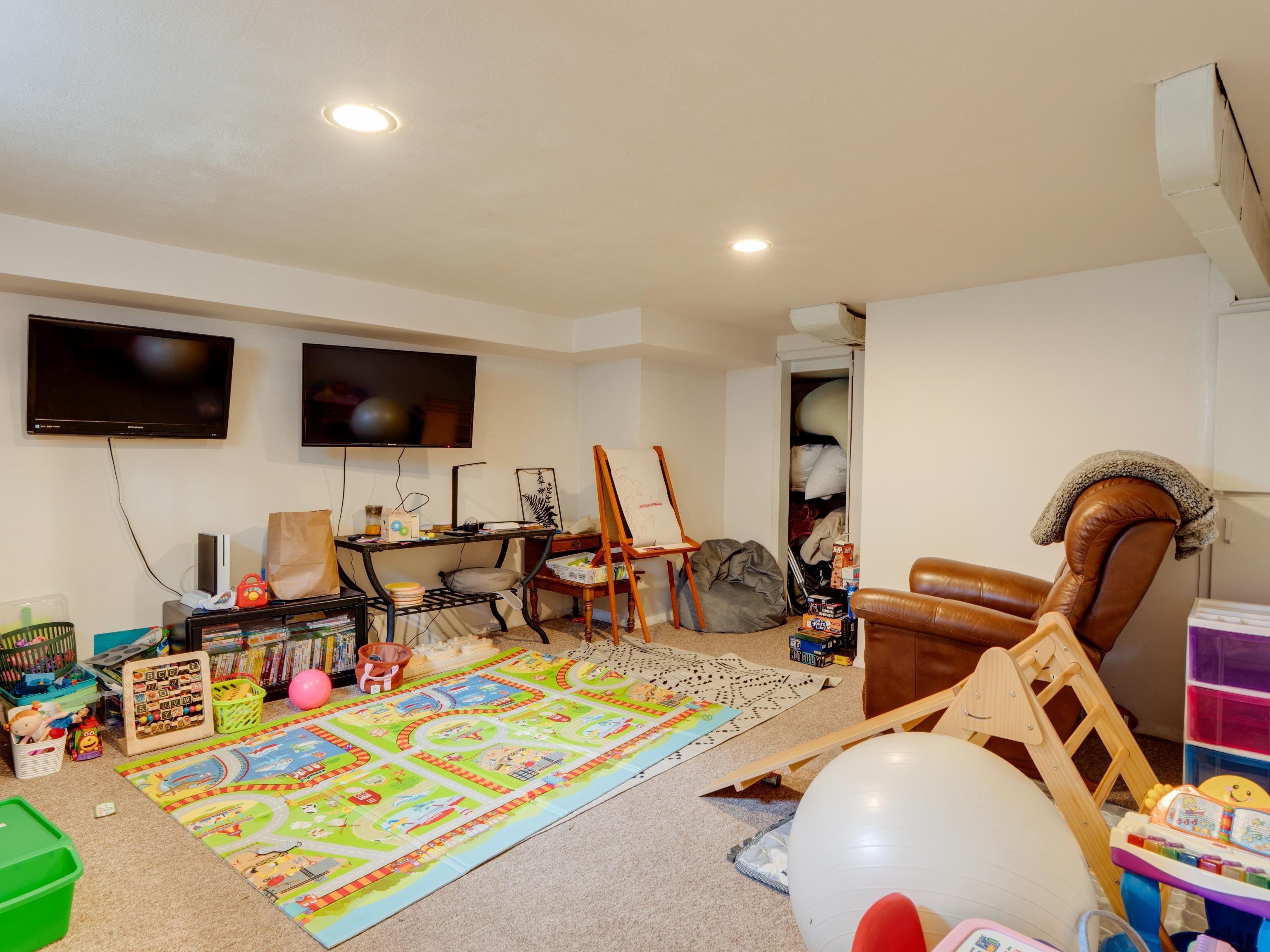 4411 North Howard Street Spokane, WA 99205 - Photo 15 of 26