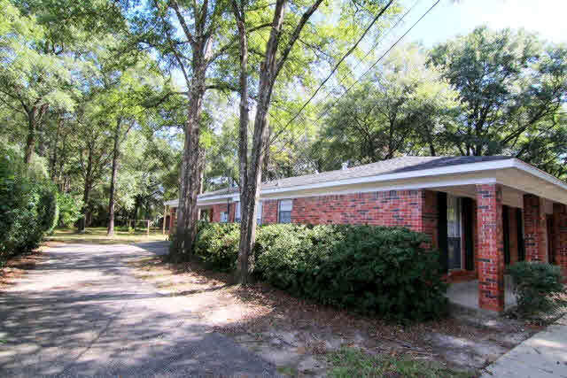 3384 Lacoste Road Mobile, AL 36618 - Photo 20 of 21 Driveway