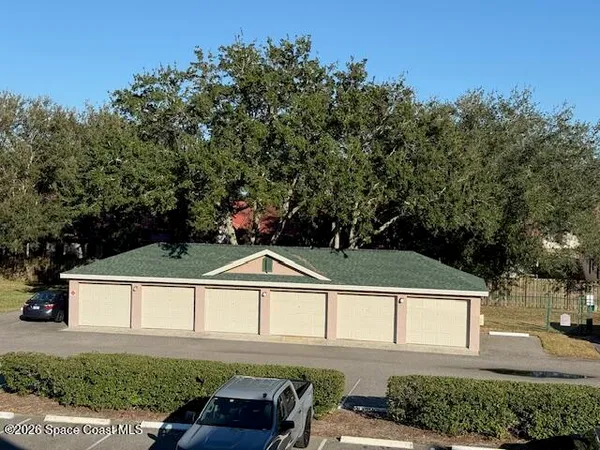 $1,800 | 7667 North Wickham Road, Unit 224, Melbourne, FL 32940