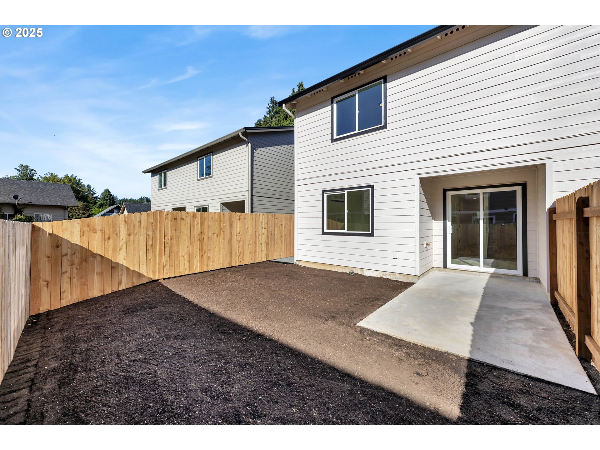 805 West Front Street Winlock, WA 98596 - Photo 29 of 31 a view of a backyard of the house