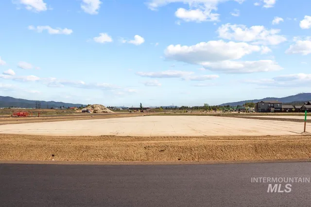 $150,000 | L2-b1 L2-b1 Lazy River Street, Cascade, ID 83611