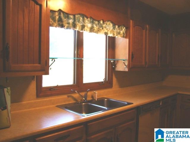 303 Hubbard Circle Anniston, AL 36206 - Photo 11 of 34