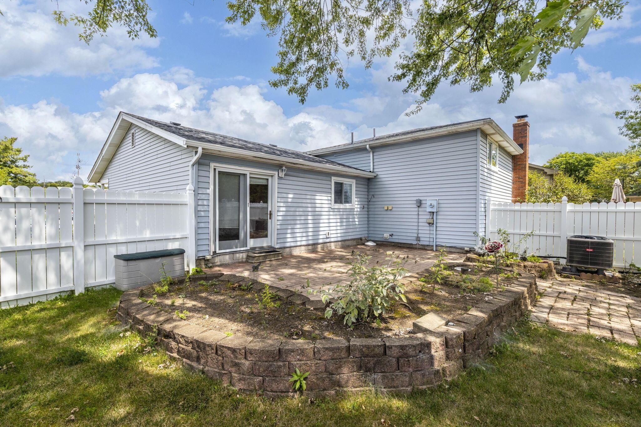 763 Ronson Avenue Columbus, OH 43230 - Photo 35 of 46 Back Patio - 763 Ronson Avenue, Columbus, OH 43230