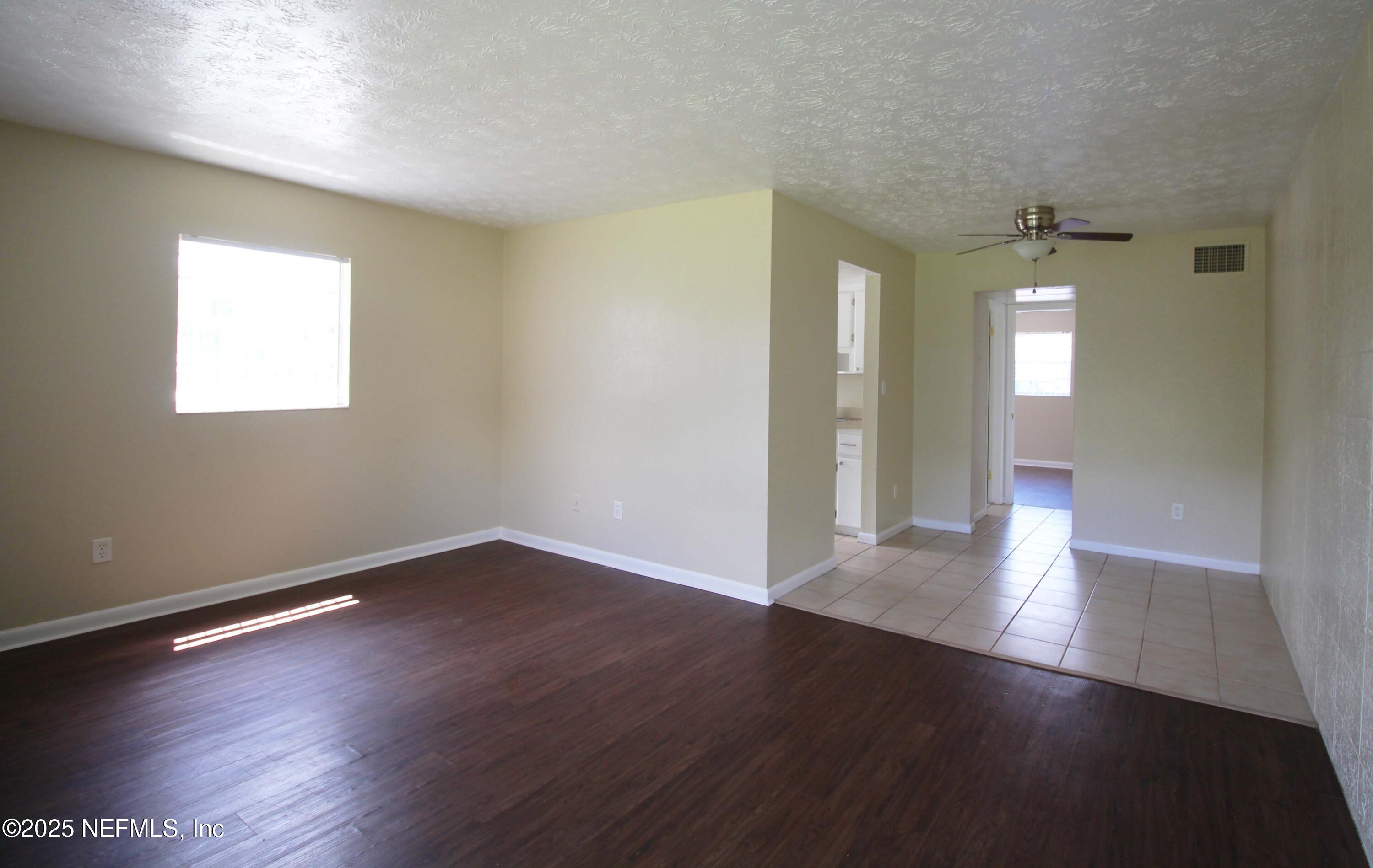 1920 Dean Road, Unit A Jacksonville, FL 32216 - Photo 10 of 22 IMG_4457e