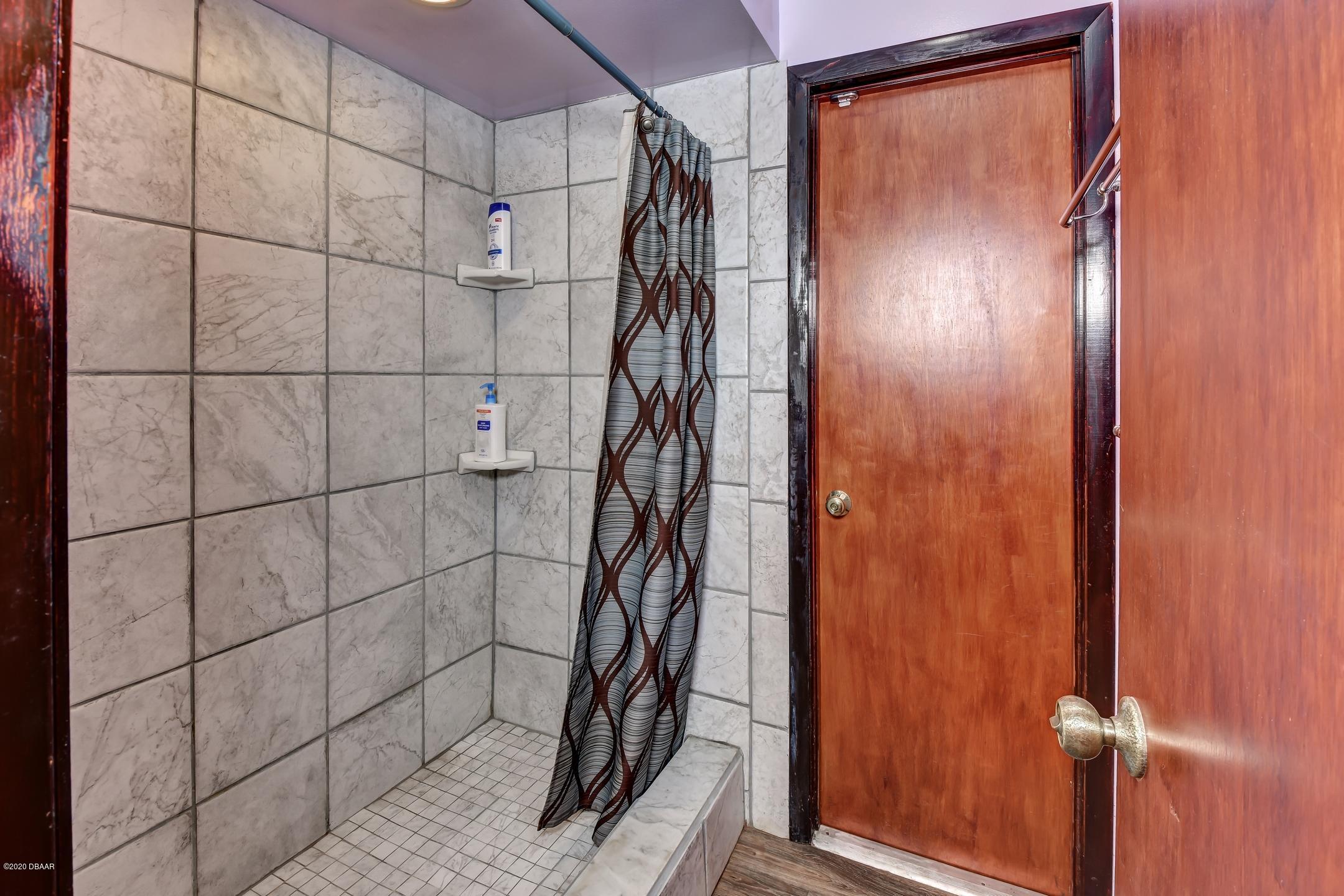 1010 Blackburn Road Pierson, FL 32180 - Photo 17 of 42 17-Master Bath