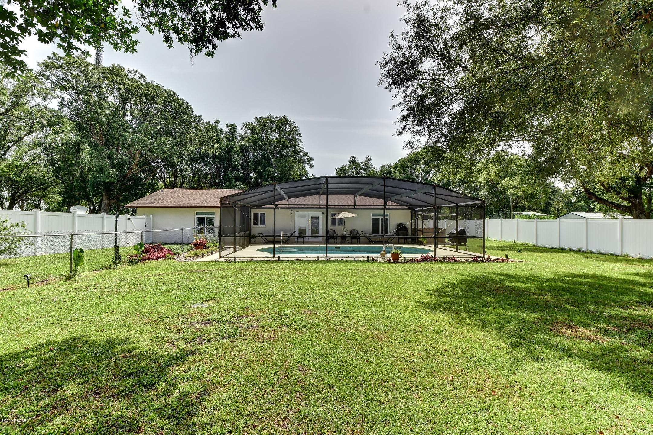 1010 Blackburn Road Pierson, FL 32180 - Photo 29 of 42 29-Rear Exterior