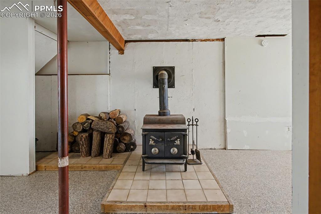 12380 Old Barn Road Elbert, CO 80106 - Photo 24 of 42 a view of a entryway of a house