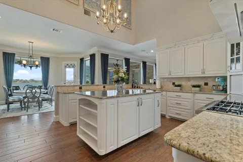 $4,200,000 | 1904 West Emerald Bend Court, Granbury, TX 76049