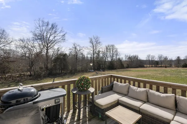$388,000 | 1007 Edgewood Drive, Dickson, TN 37055