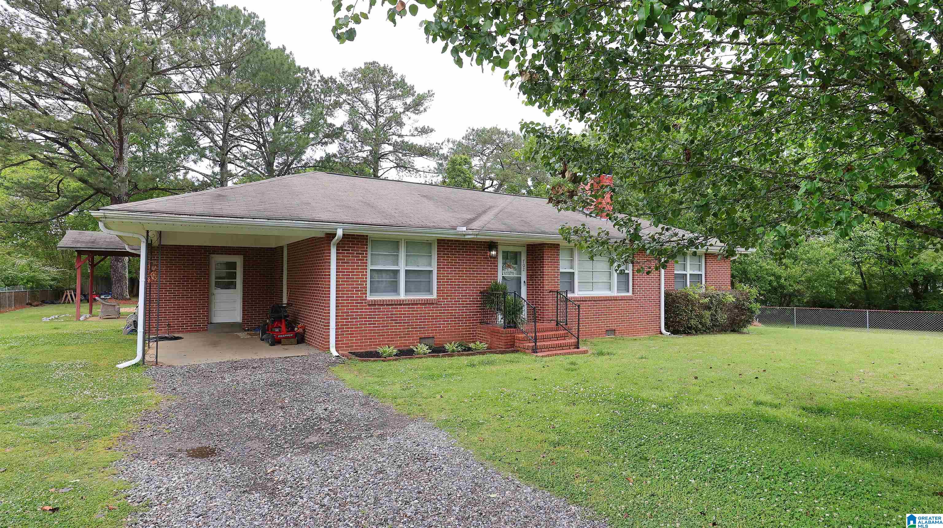 702 Bain Avenue Weaver, AL 36277 - Photo 7 of 40