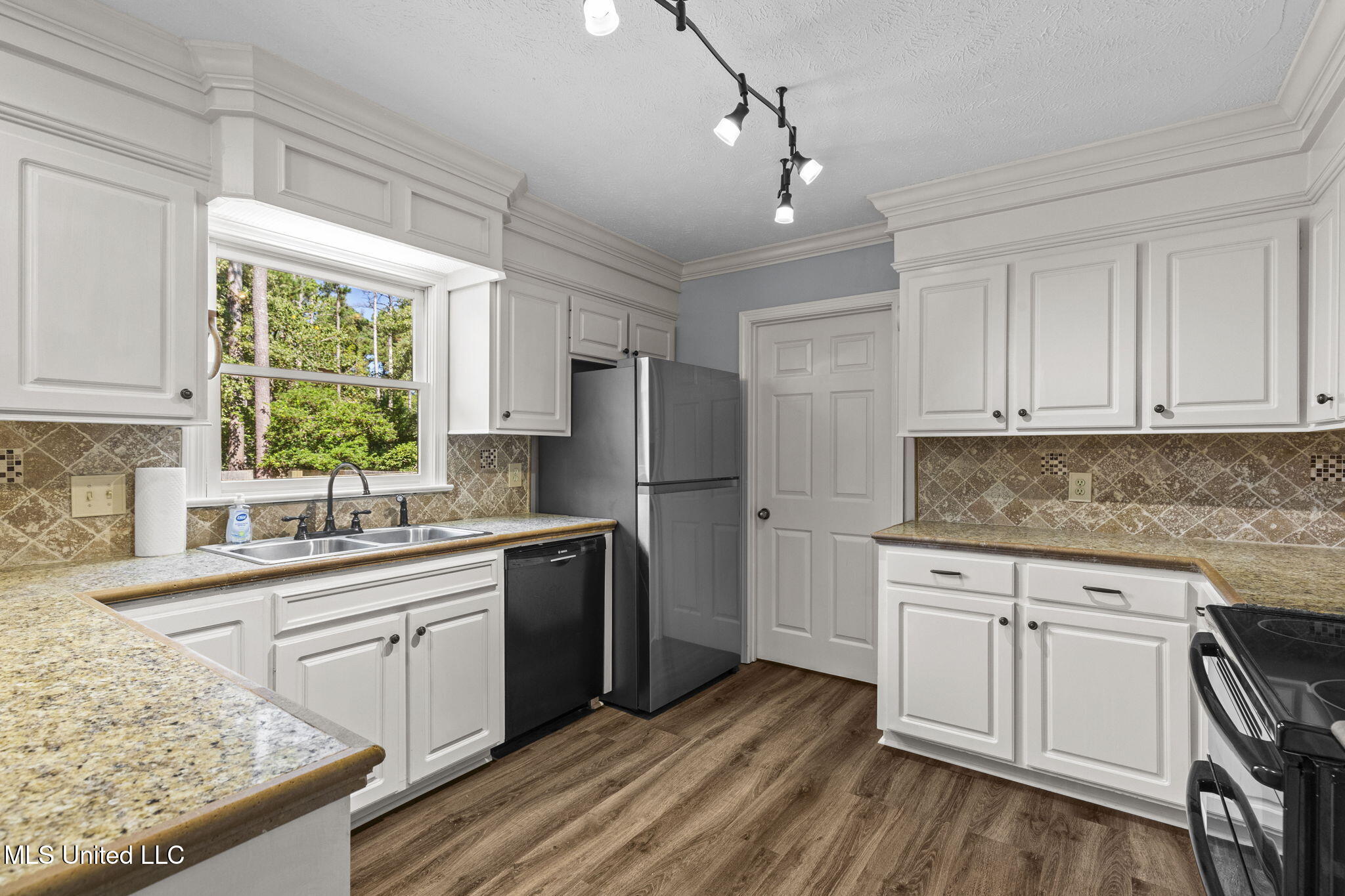 514 Windy Ridge Lane Madison, MS 39110 - Photo 18 of 54 18-web-or-mls-514 Windy Ridge-17