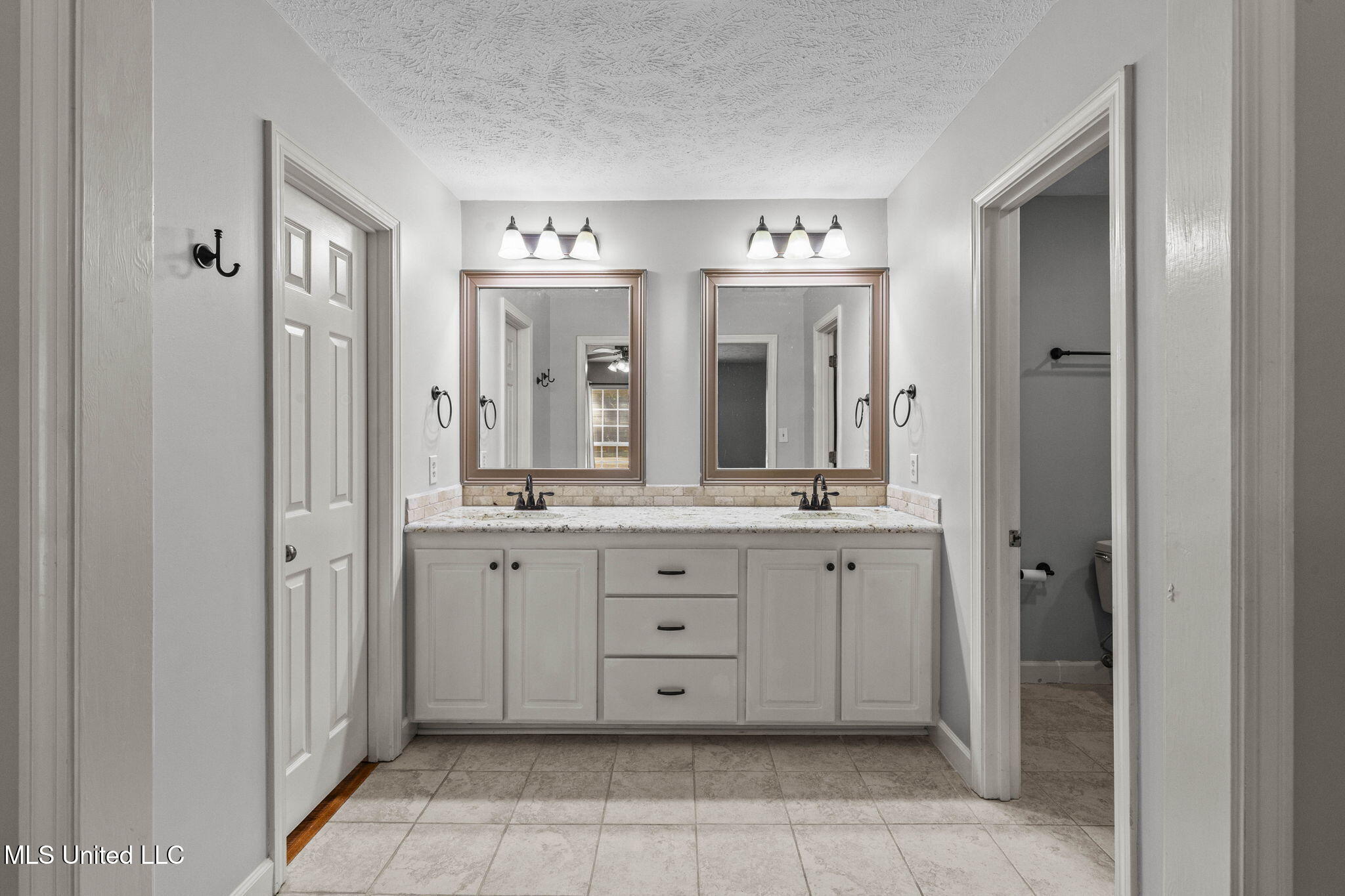 514 Windy Ridge Lane Madison, MS 39110 - Photo 31 of 54 31-web-or-mls-514 Windy Ridge-28